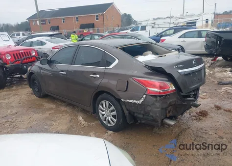 2015 Nissan Altima 2.5 S из США, поврежденный, VIN 1N4AL3AP9FC425528